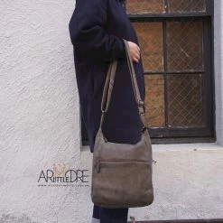 WOMEN Rugged Hide Rose RH-452 Ladies Cross Body Leather Bag