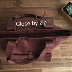 WOMEN Rugged Hide RH-9579 Ava Cross Body / Shoulder Leather Bag