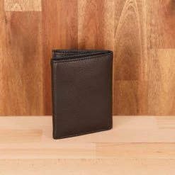 Rugged Hide MEN W-343 Tri-Fold Leather Wallet