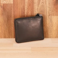 WOMEN Rugged Hide RH-1006 Aris Leather Wallet Zipped Around