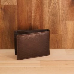 Rugged Hide MEN RH-55 Compact Leather Wallet