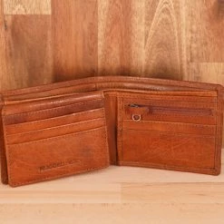 Rugged Hide Tom RH-125 Men's Leather Wallet With Coin