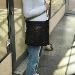 Discount π Rugged Hide RH-33000 Zara Cross Body Leather Bag π 19 Rugged Hide RH-33000 Zara Cross Body Leather Bag