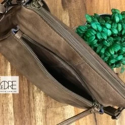 Outlet โญ Rugged Hide Aisha RH-13688 Soft Leather Crossbody Leather Bag ๐ 49 Rugged Hide Aisha RH-13688 Soft Leather Crossbody Leather Bag