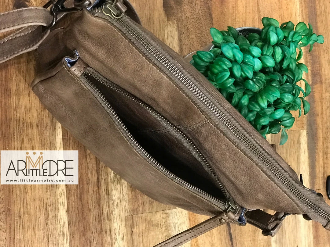 Outlet โญ Rugged Hide Aisha RH-13688 Soft Leather Crossbody Leather Bag ๐ 23 Rugged Hide Aisha RH-13688 Soft Leather Crossbody Leather Bag