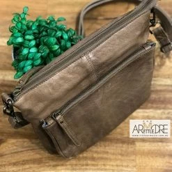 Outlet โญ Rugged Hide Aisha RH-13688 Soft Leather Crossbody Leather Bag ๐ 47 Rugged Hide Aisha RH-13688 Soft Leather Crossbody Leather Bag