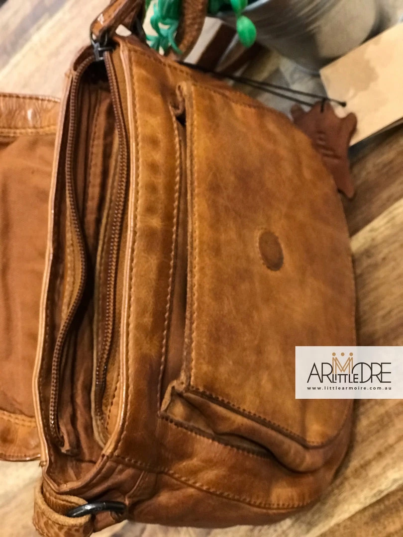 Brand new ⭐ WOMEN Rugged Hide Ellie RH-41306 Medium Ladies Leather Crossbody Bag ⌛ 7 WOMEN Rugged Hide Ellie RH-41306 Medium Ladies Leather Crossbody Bag