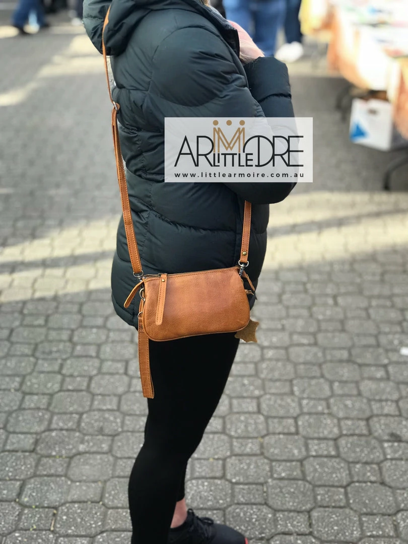 Best Sale โ Rugged Hide RH-11647 St Kilda Cross Body Small Wallet Bag ๐ 5 Rugged Hide RH-11647 St Kilda Cross Body Small Wallet Bag