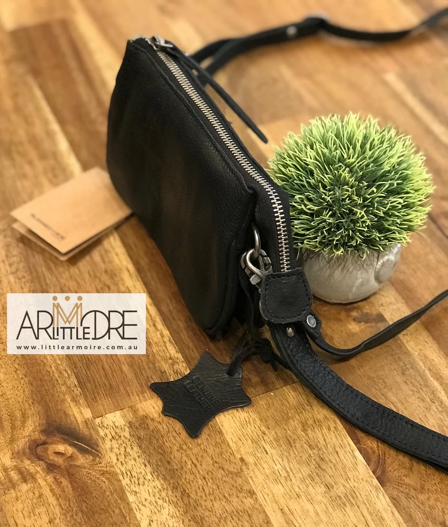 Best Sale โ Rugged Hide RH-11647 St Kilda Cross Body Small Wallet Bag ๐ 20 Rugged Hide RH-11647 St Kilda Cross Body Small Wallet Bag