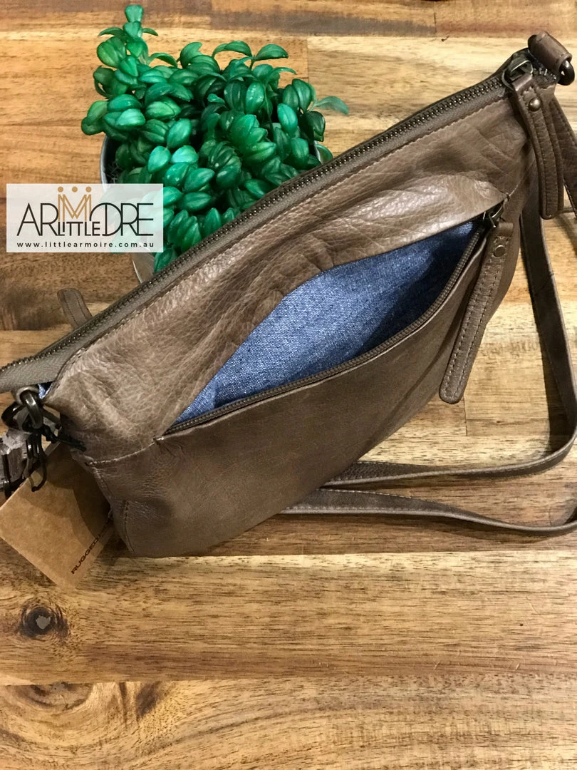 Outlet โญ Rugged Hide Aisha RH-13688 Soft Leather Crossbody Leather Bag ๐ 25 Rugged Hide Aisha RH-13688 Soft Leather Crossbody Leather Bag
