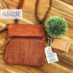 Best reviews of ❤️ Rugged Hide Teagan RH-2225 Small Cross Body Bag With Lattice Weave Detail 👍 22 Rugged Hide Teagan RH-2225 Small Cross Body Bag With Lattice Weave Detail