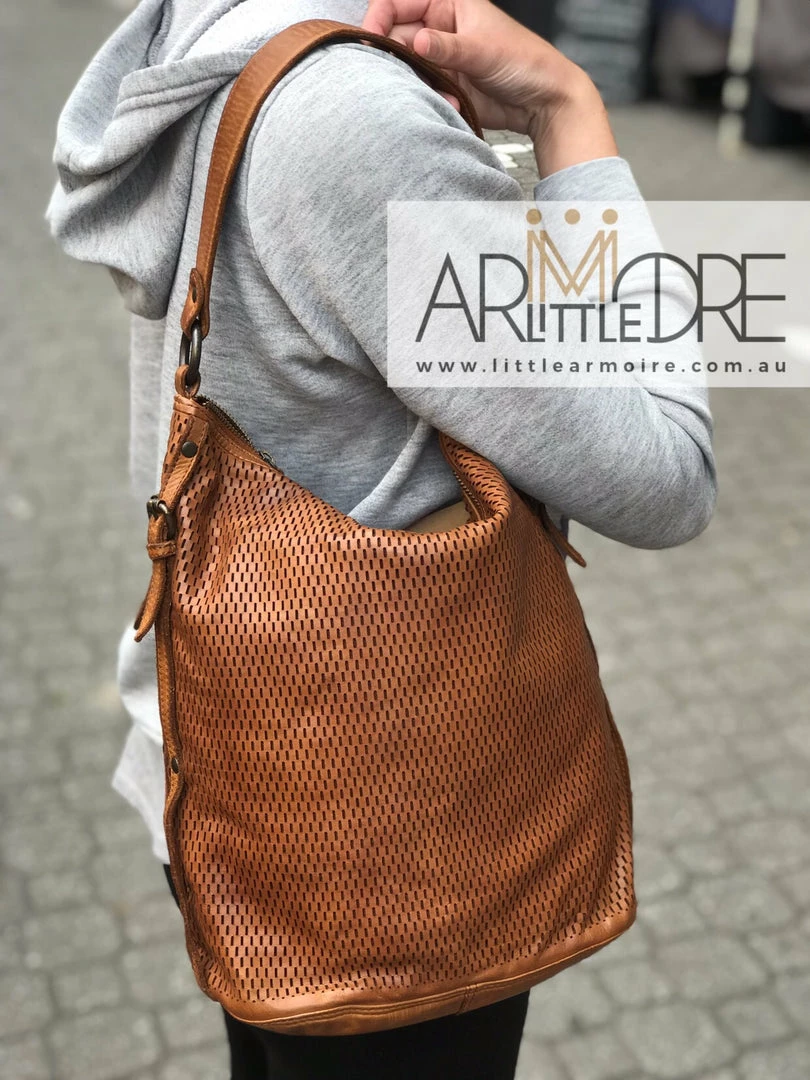 Wholesale ⌛ Rugged Hide RH-32614 Rita Leather Hobo Bag 😍 4 Rugged Hide RH-32614 Rita Leather Hobo Bag