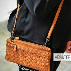 Rugged Hide RH-13997 Bonnie Small Ladies Woven Sling Wallet Clutch Bag