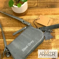 Best Sale โ Rugged Hide RH-11647 St Kilda Cross Body Small Wallet Bag ๐ 52 Rugged Hide RH-11647 St Kilda Cross Body Small Wallet Bag