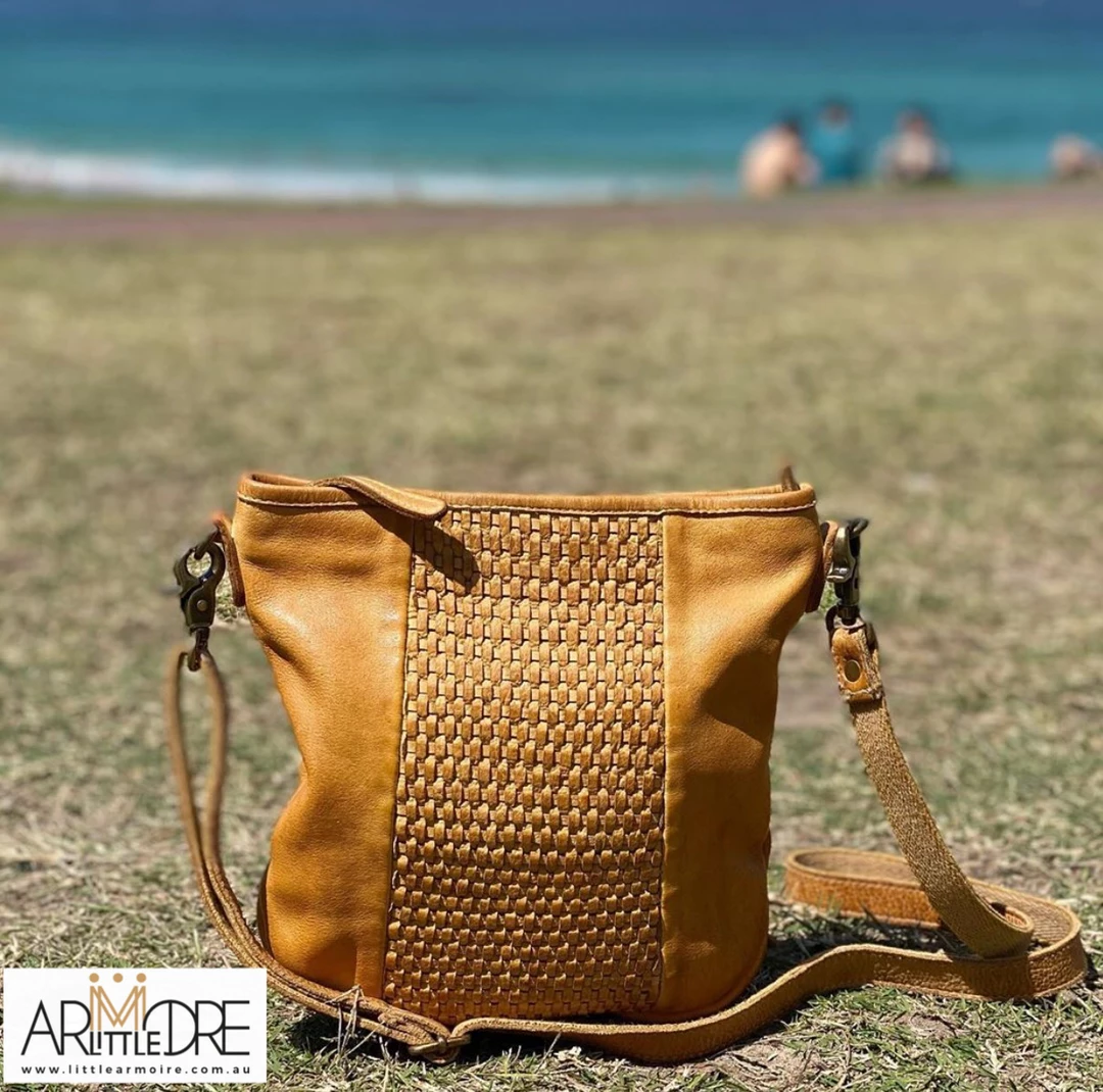 Deals 🎁 Rugged Hide Mabel RH-2250 Soft Leather Crossbody Bag With Lattice Weave Design 👩 WOMEN ❤️ 7 Rugged Hide Mabel RH-2250 Soft Leather Crossbody Bag With Lattice Weave Design WOMEN