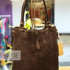 Wholesale π WOMEN Rugged Hide Magnolia RH-2943 Ladies Weave Details Shopper Bag π 28 WOMEN Rugged Hide Magnolia RH-2943 Ladies Weave Details Shopper Bag