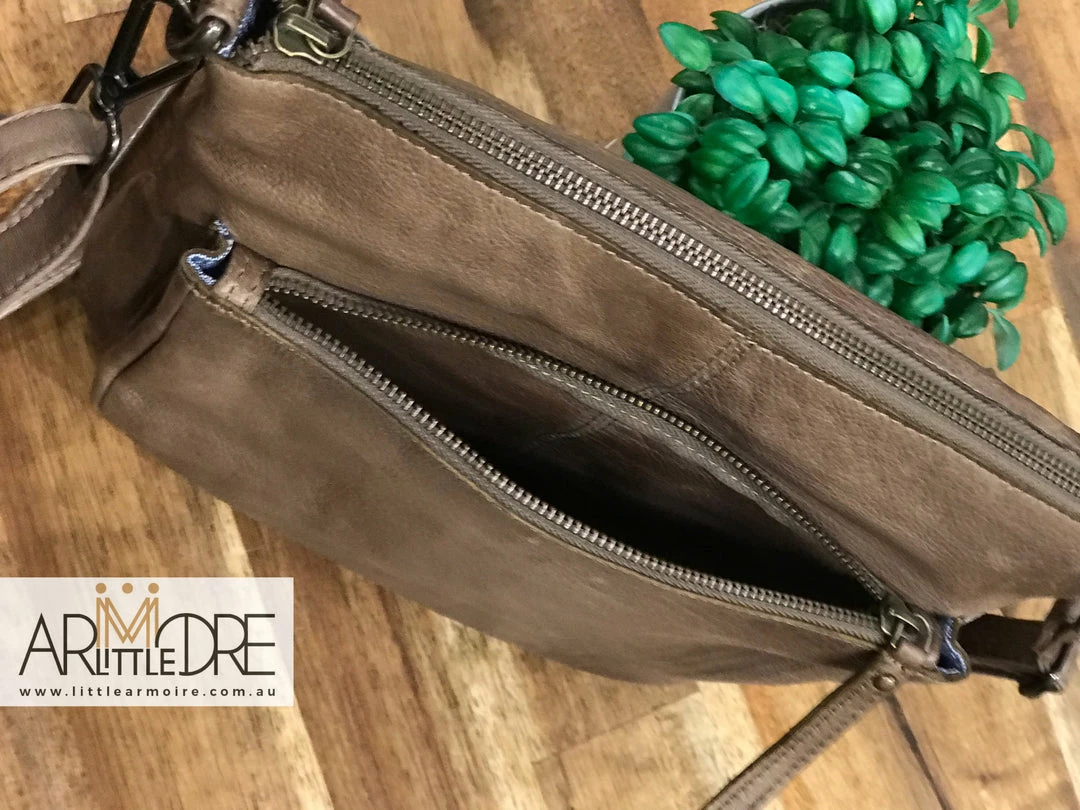 Outlet โญ Rugged Hide Aisha RH-13688 Soft Leather Crossbody Leather Bag ๐ 27 Rugged Hide Aisha RH-13688 Soft Leather Crossbody Leather Bag