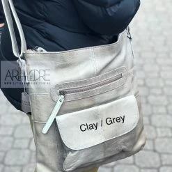 Flash Sale ๐ Rugged Hide RH-11648 Carolina Cross Body Bag ๐ฉ WOMEN ๐ 26 Rugged Hide RH-11648 Carolina Cross Body Bag WOMEN