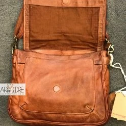 Rugged Hide Susie RH-2205 Ladies Flap Cross Body Bag With Lattice Weave Detail