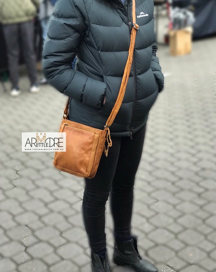 Buy ๐ฏ WOMEN Rugged Hide RH-10882 Pam Small Ladies Multi Compartments Cross Body Leather Bag ๐ 3 WOMEN Rugged Hide RH-10882 Pam Small Ladies Multi Compartments Cross Body Leather Bag