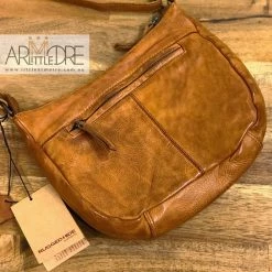Rugged Hide Avery RH-41165 Leather Crossbody Bag
