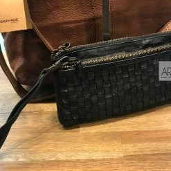 Rugged Hide RH-13997 Bonnie Small Ladies Woven Sling Wallet Clutch Bag