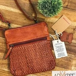 Best reviews of ❤️ Rugged Hide Teagan RH-2225 Small Cross Body Bag With Lattice Weave Detail 👍 23 Rugged Hide Teagan RH-2225 Small Cross Body Bag With Lattice Weave Detail