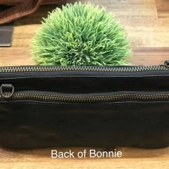 Rugged Hide RH-13997 Bonnie Small Ladies Woven Sling Wallet Clutch Bag