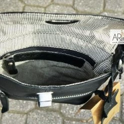 Rugged Hide RH-8863 Anne Small Cross Body Leather Bag WOMEN