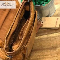 Brand new ⭐ WOMEN Rugged Hide Ellie RH-41306 Medium Ladies Leather Crossbody Bag ⌛ 27 WOMEN Rugged Hide Ellie RH-41306 Medium Ladies Leather Crossbody Bag