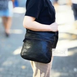 Rugged Hide Venice RH-41235 Leather Crossbody Bag WOMEN