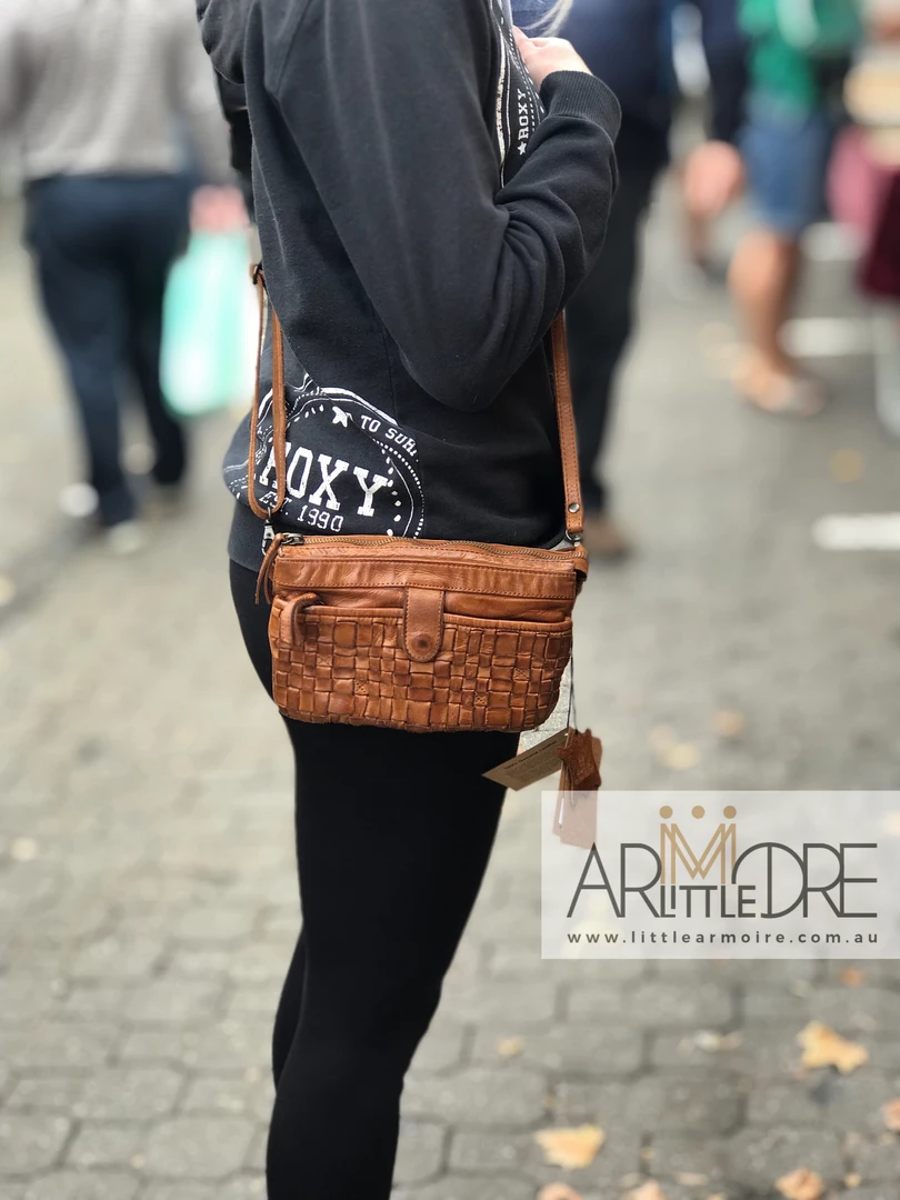 New 🛒 WOMEN Rugged Hide RH-32663 Sadie Ladies Woven Sling Bag And Clutch 🛒 3 WOMEN Rugged Hide RH-32663 Sadie Ladies Woven Sling Bag And Clutch